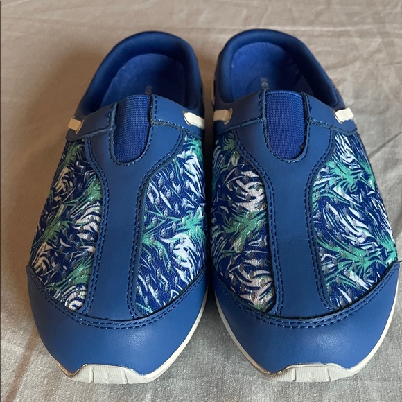 assics easy spirits Shoes - Kids Blue Slip-On Active Shoes